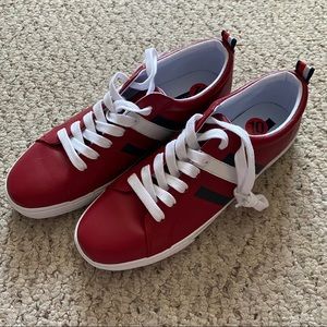 BRAND NEW Tommy Hilfiger sneakers women’s size 10